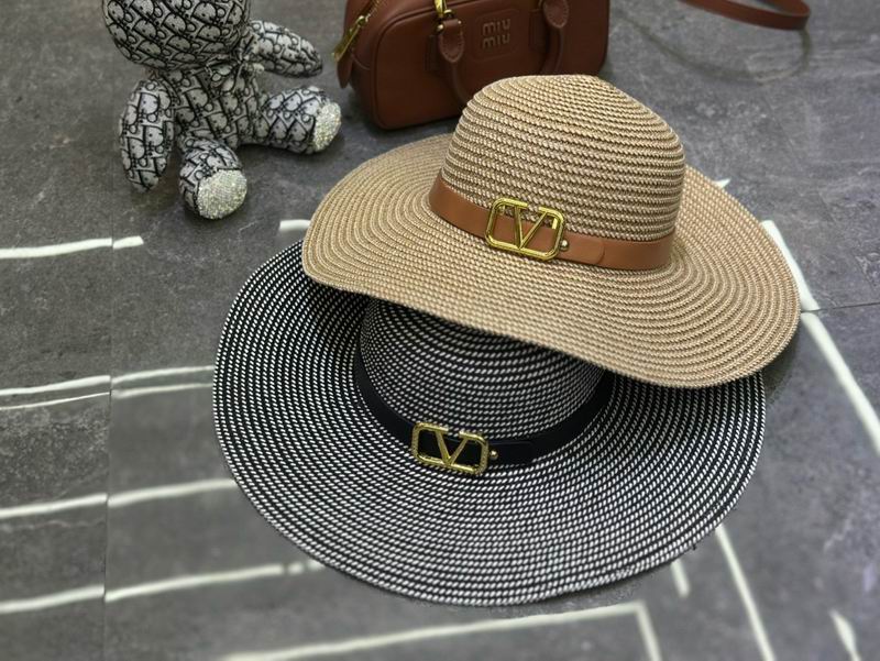 Valentino top hat dx19